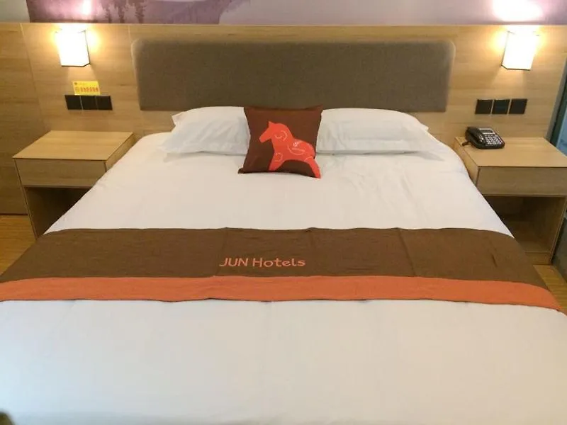 Jun Hotels Henan Shangqiu Xiayi County Changsheng Road Administrative Service Center 0*,
